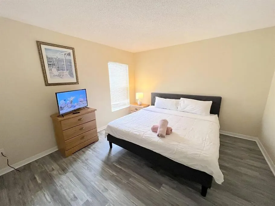 Newly Updated Big Family Home, Pool, Spa, Near Disney -814 Davenport Сasa de vacaciones