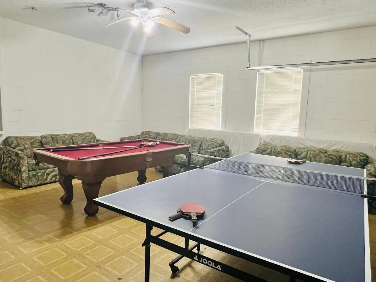 Newly Updated Big Family Home, Pool, Spa, Near Disney -814 Davenport Сasa de vacaciones