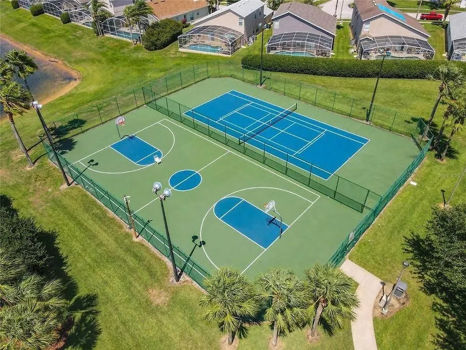 Newly Updated Big Family Home, Pool, Spa, Near Disney -814 Davenport