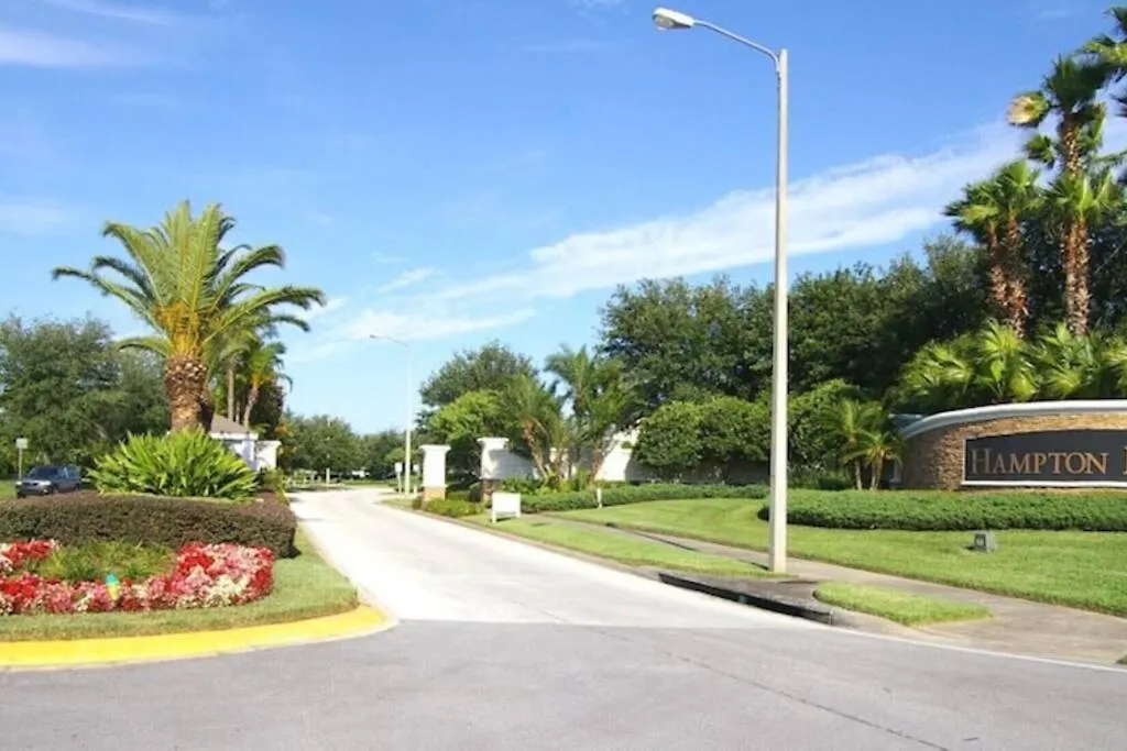 Сasa de vacaciones Newly Updated Big Family Home, Pool, Spa, Near Disney -814 Davenport