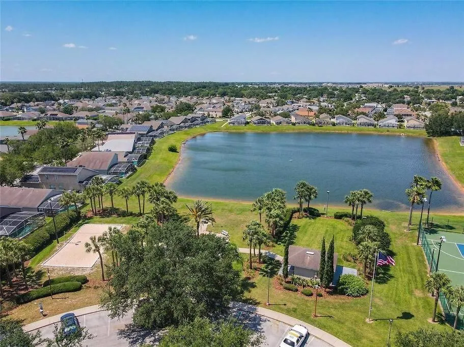 Newly Updated Big Family Home, Pool, Spa, Near Disney -814 Davenport Estados Unidos