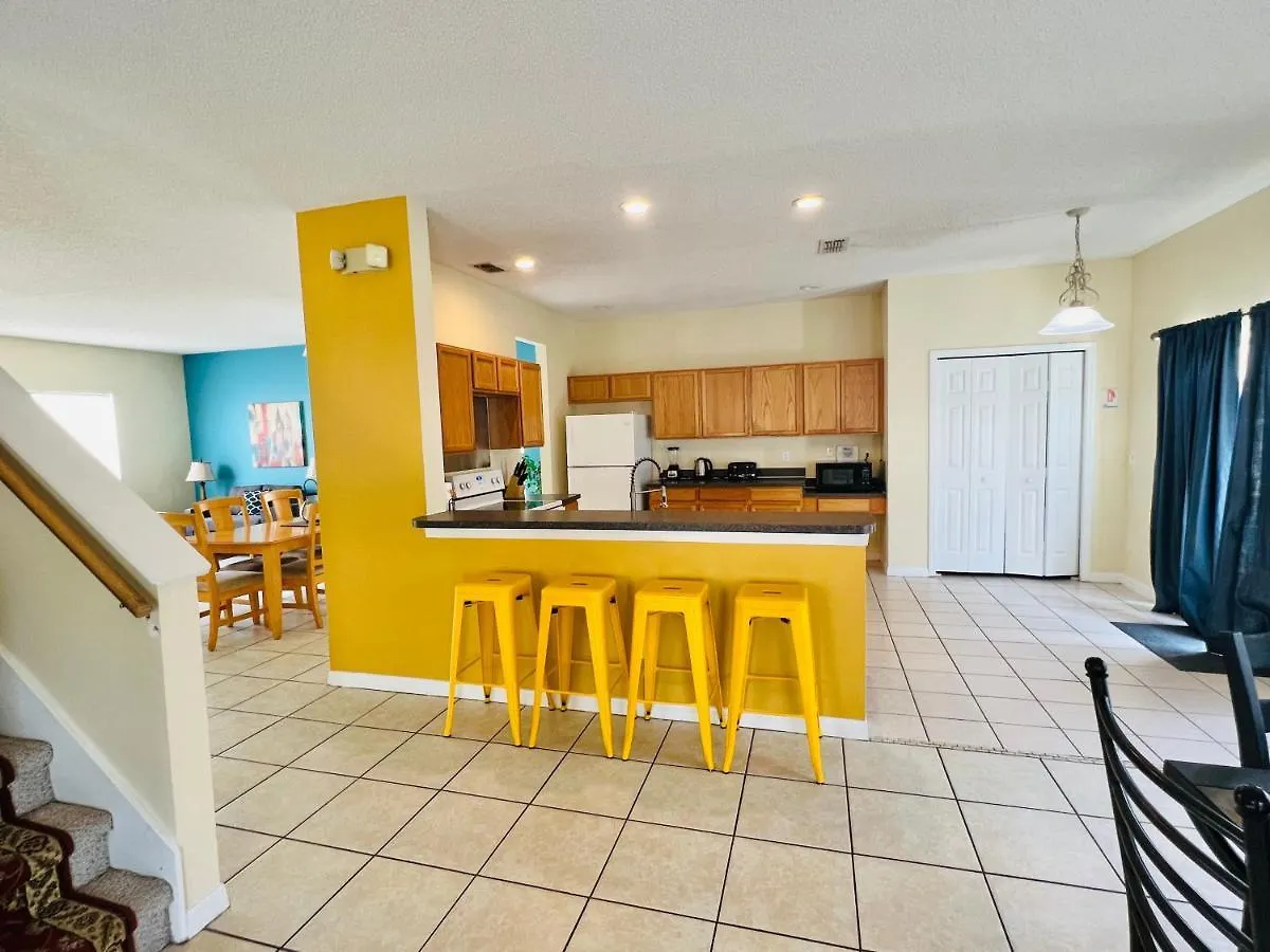 Newly Updated Big Family Home, Pool, Spa, Near Disney -814 Davenport USA